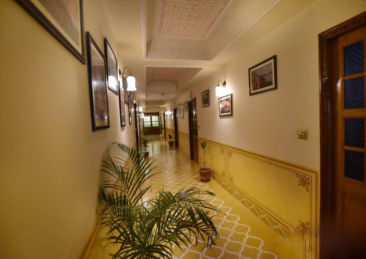Nirbana Palace - A Heritage Hotel And Spa Džajpur Exteriér fotografie